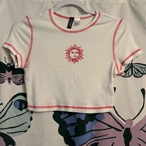 Sun stitched cropped top